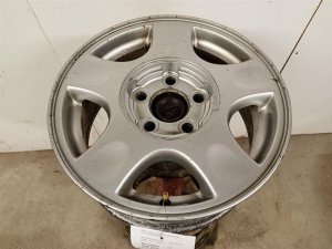 2000-2002 Chevrolet Malibu Black 17x7.5 5-Spoke Silver Alloy Wheel (Used OEM)