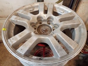 2012-2013 Toyota Tacoma 18-Inch Painted Alloy Wheel (Used OEM)