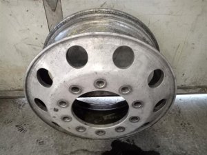  Volvo VNL 22.5x8.25 10-Hole Alcoa Aluminum Wheel (Used OEM)