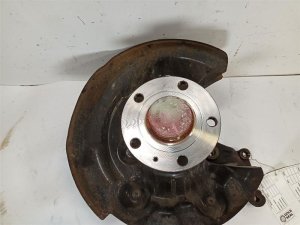 2015-2019 Volkswagen Beetle Rear Stub Axle Spindle and Hub Assembly - Right (Passenger) (Used OEM)