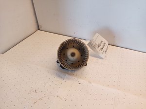 2003-2006 Chevrolet Avalanche HVAC Blower Motor with Resistor and Pigtail (Used OEM)