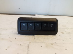 2020-2026 GMC Sierra 2500 HD Seat Switch (Used OEM)