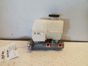  Chevrolet Silverado 2500 Brake Master Cylinder (Used OEM)