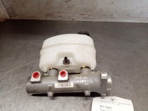 2019-2024 GMC Savana 3500 Brake Master Cylinder (Used OEM)