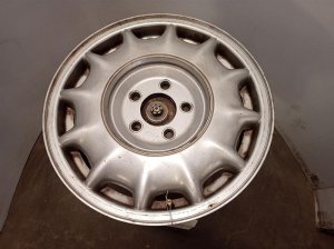 1998-2000 Buick Park Avenue Silver Wheel (Used OEM)