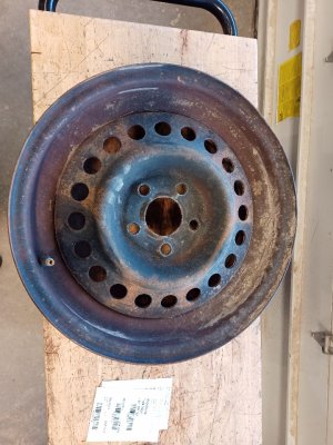 1995-2005 Pontiac Sunfire Wheel (Used OEM)