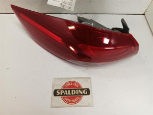 2017-2018 Hyundai Elantra Incandescent Tail Light - Left (Driver) (Used OEM)