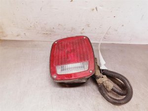 2016-2019 Chevrolet Silverado 1500 Halogen Tail Light Assembly - Left (Driver) (Used OEM)