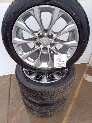 2020-2024 Cadillac CT5 18x8.5 10-Spoke Hyper Gray Alloy Wheel (Used OEM)