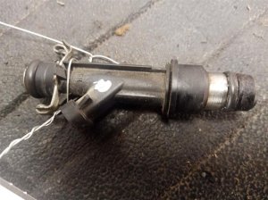 2000-2005 Chevrolet Venture Fuel Injector (Used OEM)