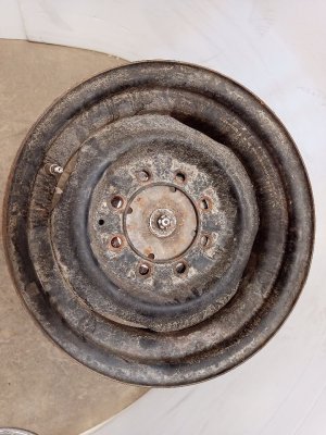 2008-2014 Ford E-150 Econoline Gray 16x7 4-Slot Steel Wheel (Used OEM)