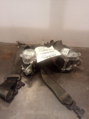 2010 GMC Terrain Black Seat Belt Assembly with Tensioner - Front, Left (Driver) (Used OEM)