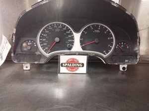 2005-2006 Chevrolet Equinox Instrument Cluster (Used OEM)