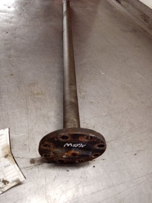 2000-2005 Ford Excursion Rear Drive Axle Shaft - Right (Passenger) (Used OEM)