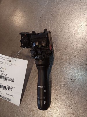 2012-2019 Toyota Yaris Windshield Wiper Switch - Right (Passenger) (Used OEM)