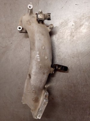 2011-2016 GMC Sierra 2500 HD Engine Intake Manifold (Used OEM)