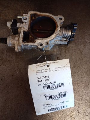2007 Chrysler Aspen Fuel Injection Throttle Body (Used OEM)