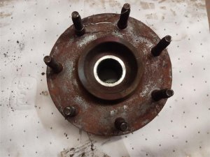 1999 Ford F-250 Hub Assembly (Used OEM)
