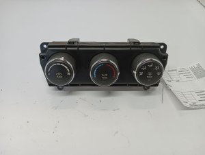 2010-2012 Jeep Liberty Manual Temperature Control Module (Used OEM)
