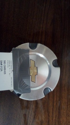 2004-2009 Chevrolet Trailblazer EXT Wheel Cap (Used OEM)