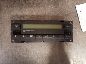 1998-2005 Volkswagen Passat Temperature Control Module (Used OEM)