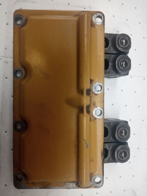  GMC C5500 Topkick Engine Rocker Arm Cam Follower (Used OEM)