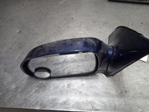 2002-2005 Kia Sedona Power Non-Heated Door/Side View Mirror - Left (Driver) (Used OEM)