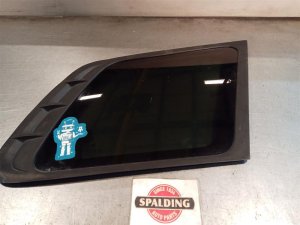 2003-2006 Hyundai Santa Fe Fixed Quarter Glass - Right (Passenger) (Used OEM)