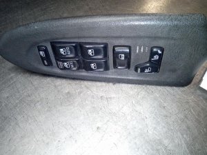 2002 Chevrolet Trailblazer EXT Door Lock Switch - Left (Driver) (Used OEM)