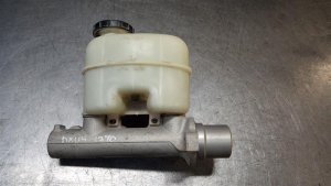 2004-2008 Ford F-150 Brake Master Cylinder (Used OEM)