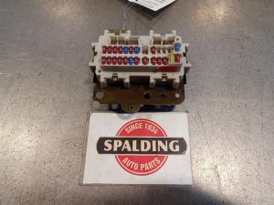 2005-2007 Nissan Pathfinder Fuse Box (Used OEM)