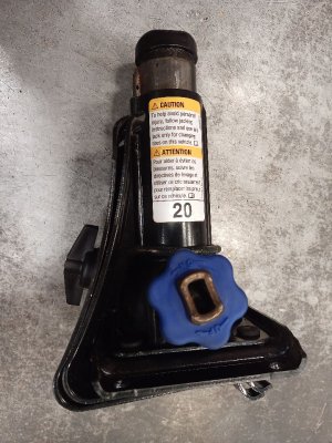 2000-2006 GMC Yukon Scissor Jack Assembly (Used OEM)