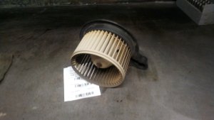 2003-2005 Lincoln Aviator HVAC Blower Motor - Front (Used OEM)