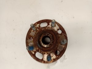 2010-2017 GMC Terrain Front Hub Assembly (Used OEM)