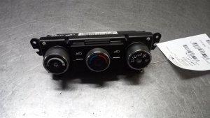 2007-2009 Pontiac Torrent Temperature Control Module (Used OEM)