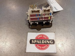 2005-2007 Nissan Pathfinder Fuse Box (Used OEM)