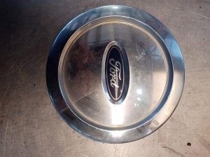 2003-2006 Ford Expedition 17-Inch 5-Spoke Aluminum Wheel Center Cap (Used OEM)