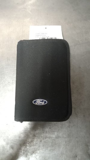 2006 Ford Expedition Owners Manual (Used OEM)
