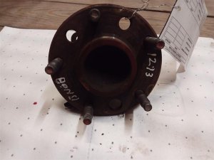 1993-2002 Chevrolet Camaro Front Wheel Hub Assembly (Used OEM)