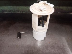 2006-2010 Jeep Commander Fuel Pump (Used OEM)