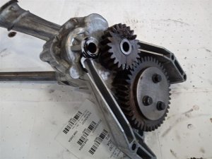  Volvo VNL Engine Oil Pump with Tube (Used OEM)