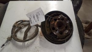 2018-2023 Hyundai Kona Rear Wheel Hub Assembly - Left (Driver) (Used OEM)