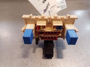 2014-2015 Nissan Rogue Select Fuse Box (Used OEM)