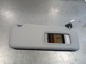 2004-2007 Toyota Highlander Silver Sun Visor with Illuminated Vanity Mirror - Right (Passenger) (Used OEM)