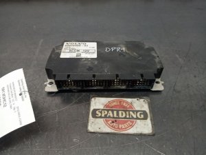  Volvo VNL Sleeper Cab Light Control Module (Used OEM)
