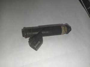 1999-2000 Jeep Grand Cherokee Fuel Injector (Used OEM)