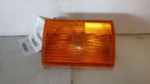 2002-2004 Nissan Xterra Signal and Parking Light Assembly - Right (Passenger) (Used OEM)