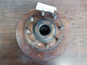 2005 Ford Excursion Wheel Hub and Rotor Assembly - Front (Used OEM)