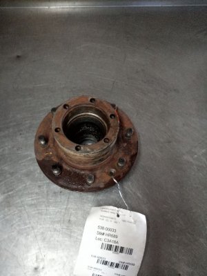 1967-1969 GMC K2500 Suburban Hub Assembly (Used OEM)