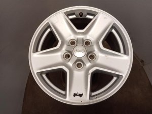 2020-2023 Jeep Gladiator Silver 17x7.5 5-Spoke Silver Painted Alloy Wheel (Used OEM)